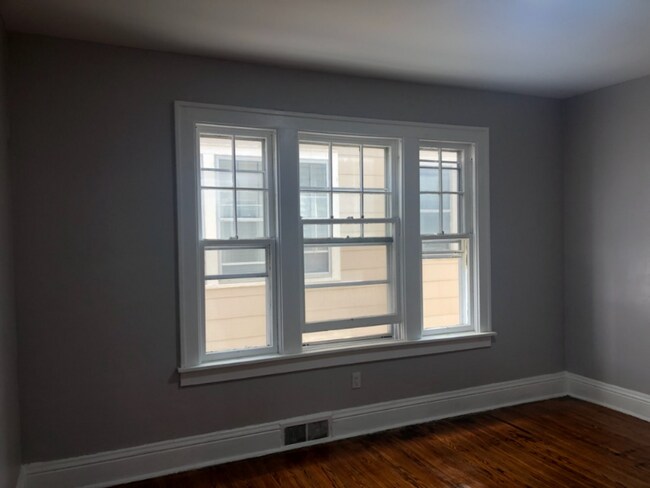 Foto del edificio - 48 Parkside Ct