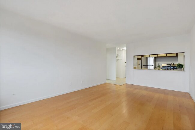 Building Photo - 11801 Rockville Pike