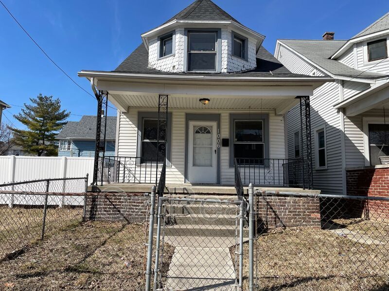 Foto principal - 1006 St James Ct