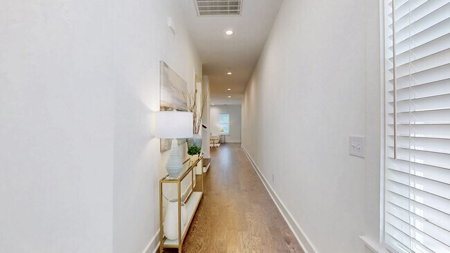 Foto del edificio - Franklin Gem Walking Distance to Downtown!