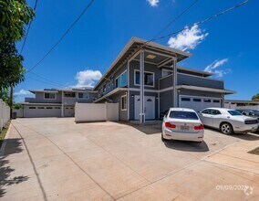 Building Photo - 91-967-967 Akaholo St