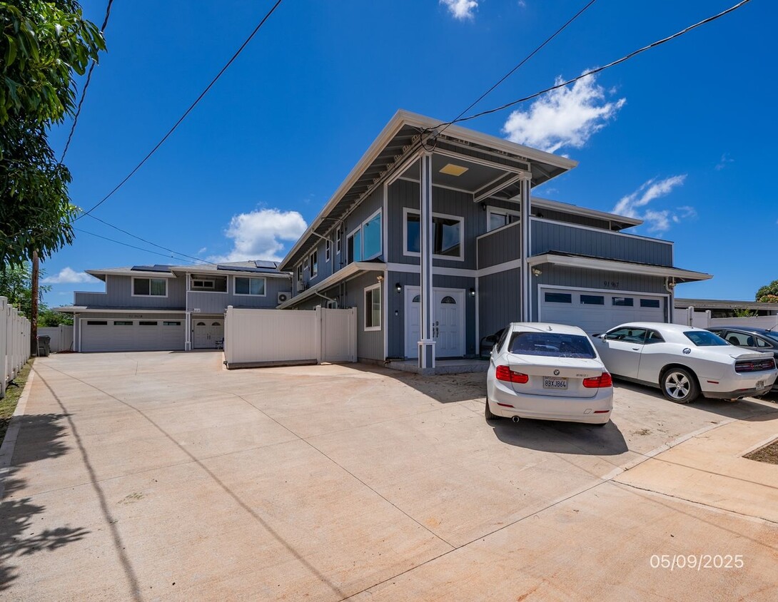 $4,000 / 3 BED / 2 BATH / With 28 SOLAR P... - $4,000 / 3 BED / 2 BATH /  With 28 SOLAR P...