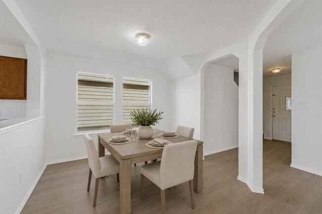 Foto del edificio - 17817 Majestic Elm Ln