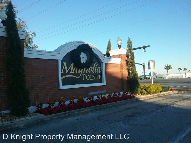 Building Photo - 13220 Fountainbleau Dr