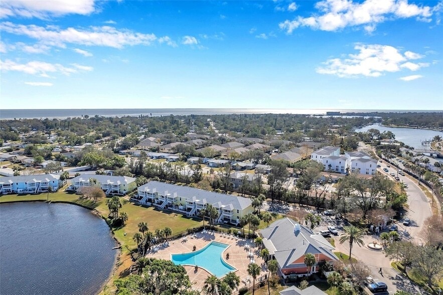 Primary Photo - 108 Pompano Dr SE