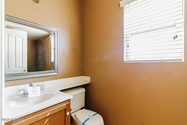 Foto del edificio - Gorgeous 4 Bed West Phoenix home opposite huge community park ++ New Carpet & New Paint!!