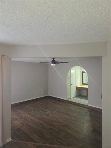 Foto del edificio - 1716 Briar Meadow Dr