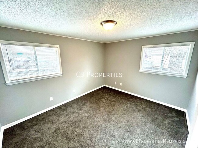 Foto del edificio - 5315 Yale Rd