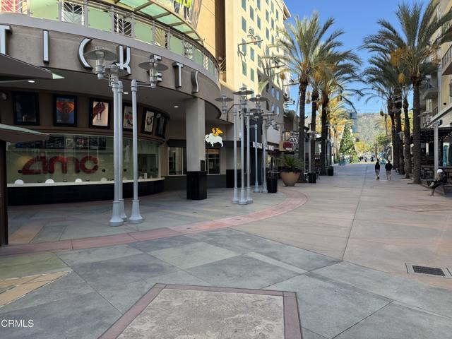 Building Photo - 250 N 1st St