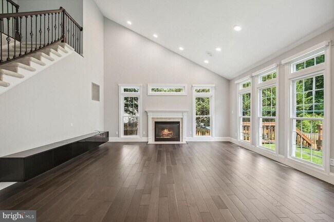 Building Photo - 43801 Timberbrooke Pl