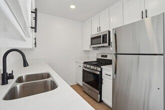 Interior Photo - 12323 Texas Ave
