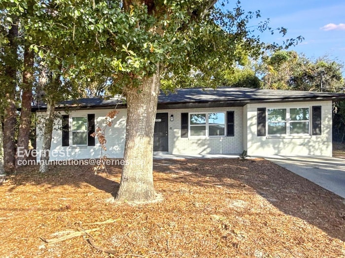 Primary Photo - 1065 Wall St