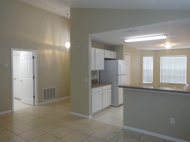 Foto del edificio - 227 Sikes Ct