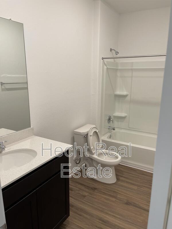 Foto del edificio - 10646 Vinateros Dr