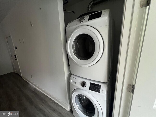 Foto del edificio - 1829 N 33rd St