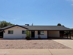 Building Photo - 1051 E Loyola Dr