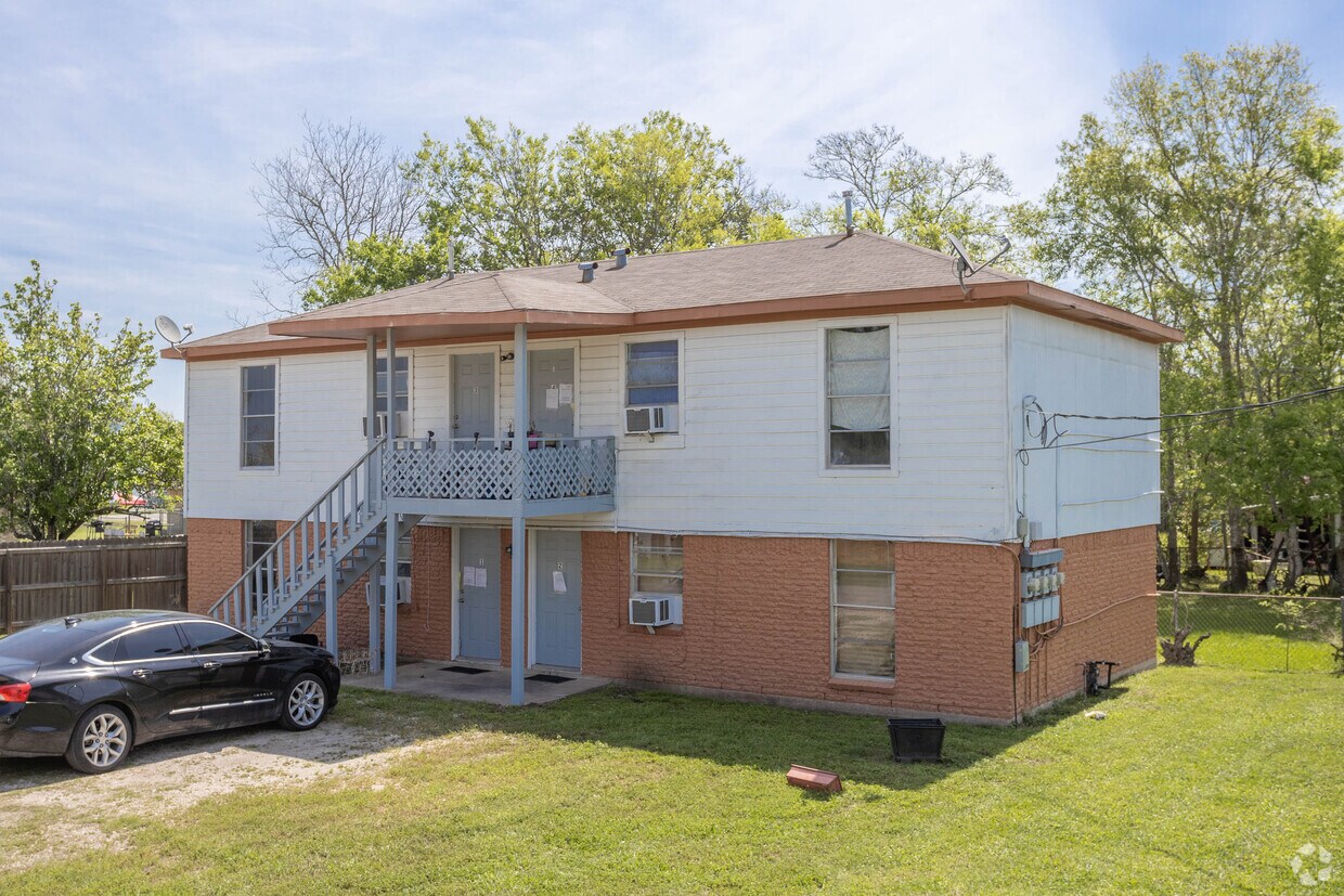 Building Photo - 5415 3rd St