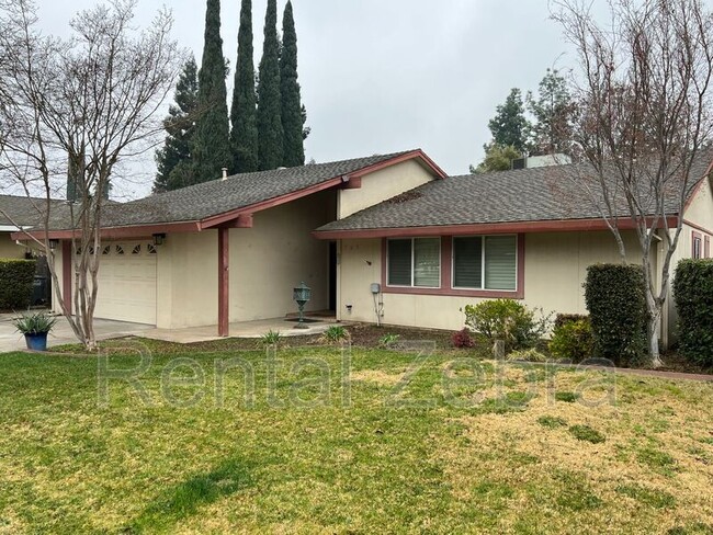 Building Photo - 965 Northwood Dr
