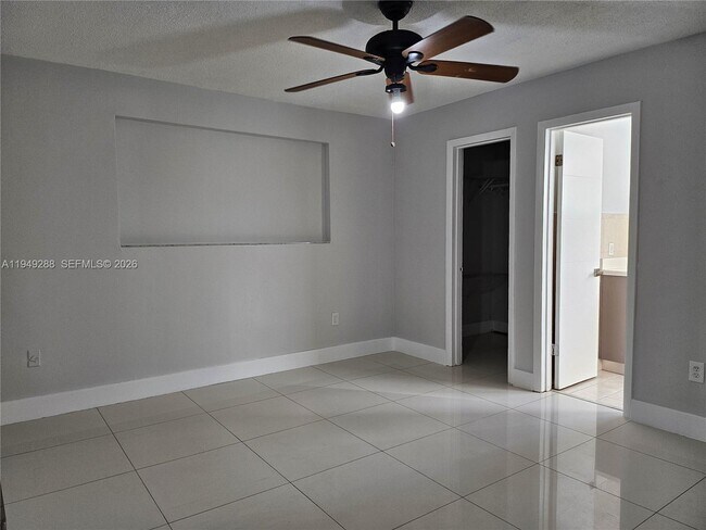 Foto del edificio - 7416 SW 21st St