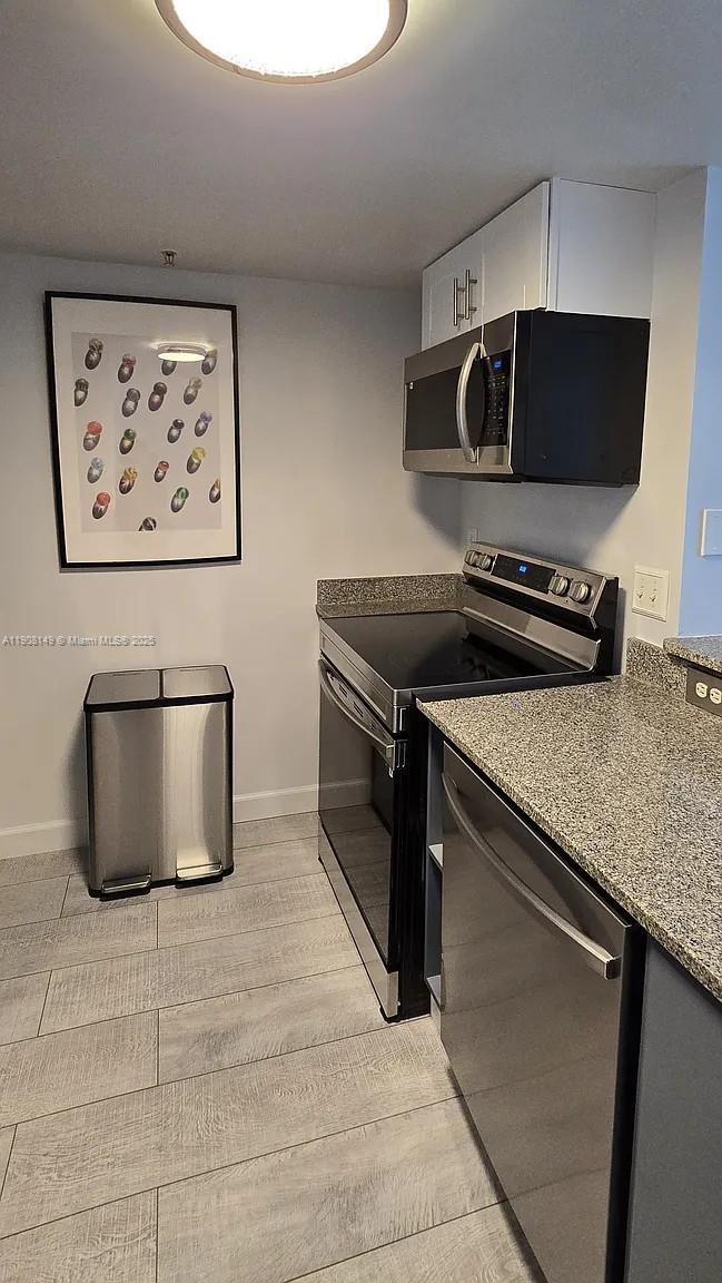 Foto del edificio - 275 NE 18th St