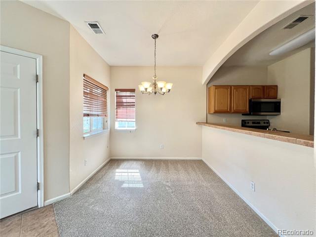 Foto del edificio - 1385 S Chambers Rd