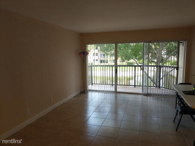 Building Photo - 9001 Wiles Rd