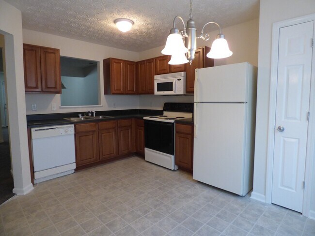 Foto del edificio - Incredible Brick Front Townhome in Regency Station