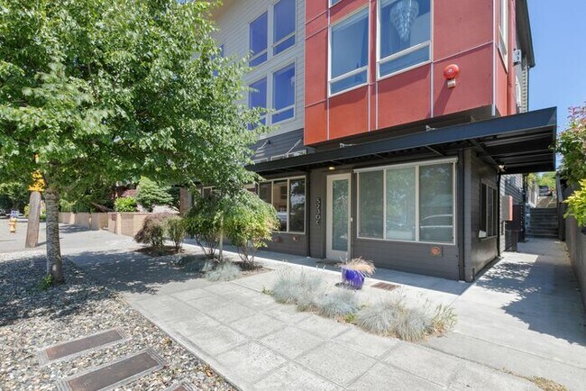 Foto del edificio - Air Conditioned West Seattle Live/Work Tow...