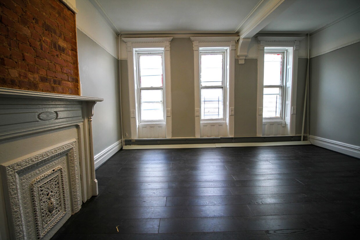 Foto principal - 962 Greene Ave