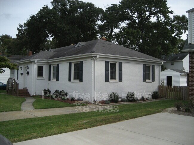 Foto del edificio - 725 Carolina Ave