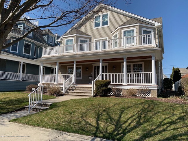 Building Photo - 112 Sylvania Ave