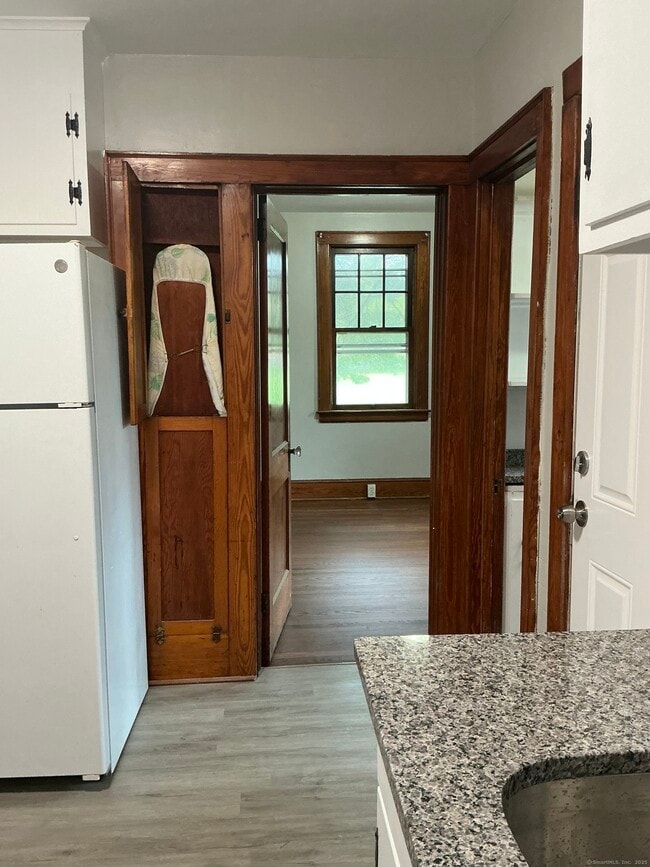 Building Photo - 73 Stack St