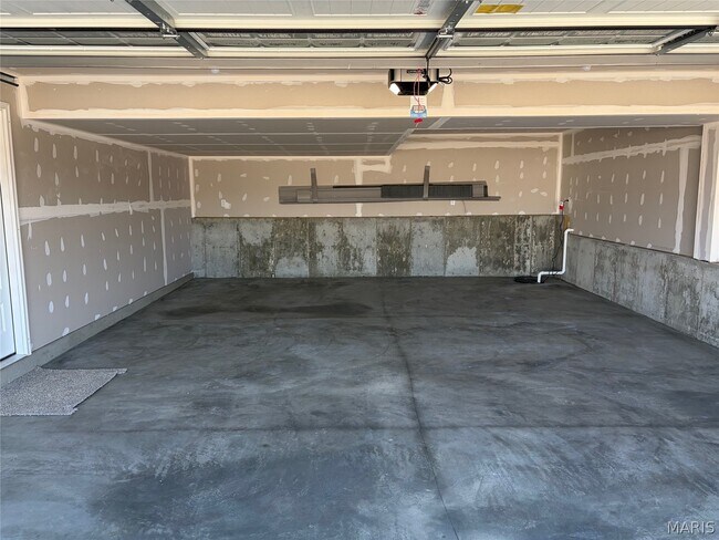 Foto del edificio - 28718 Woodland Heights Dr