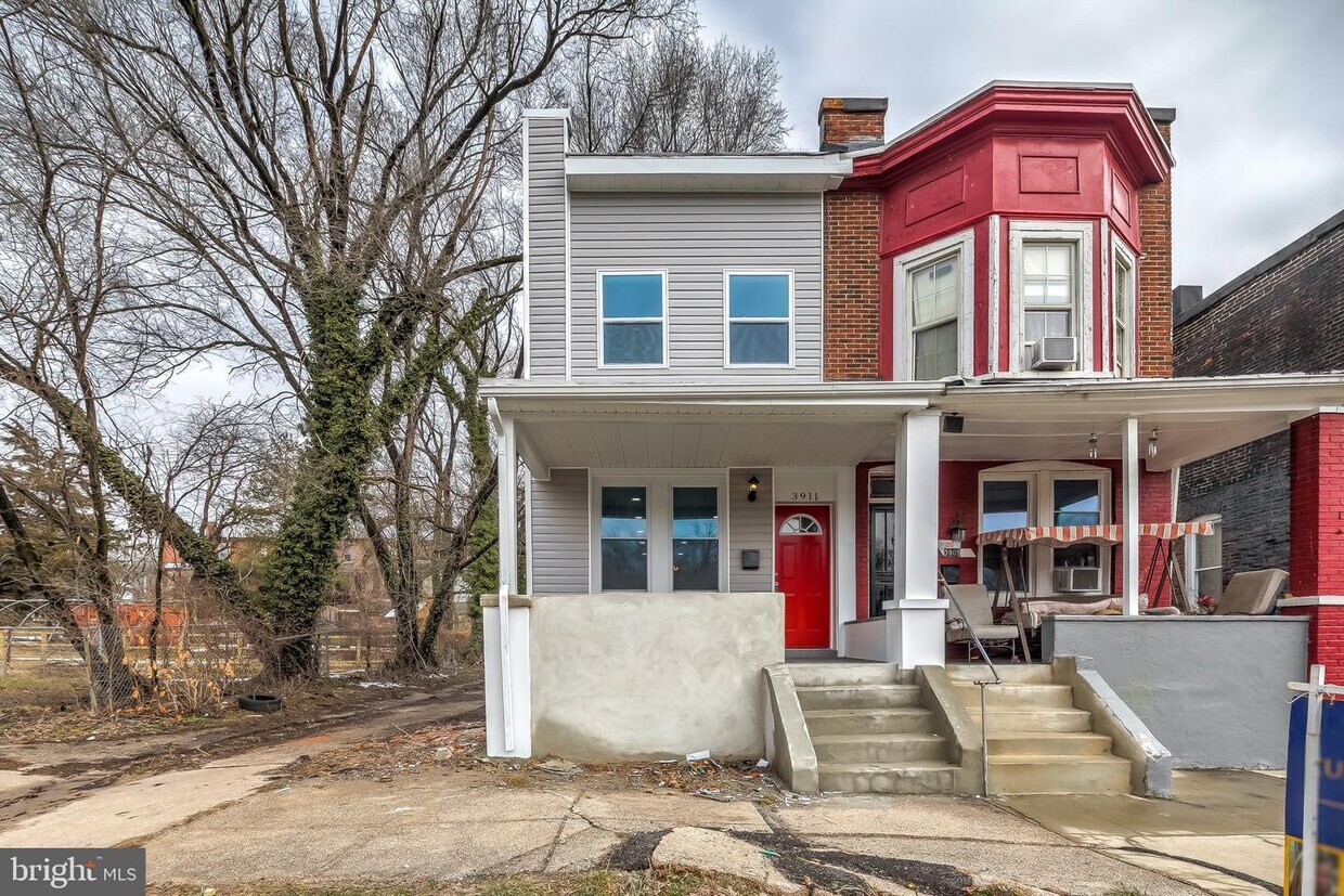 Primary Photo - 3911 Towanda Ave