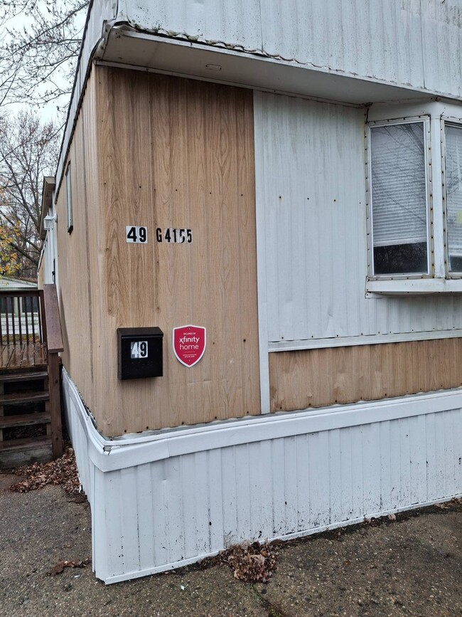 Building Photo - 1021 E Scottwood Ave