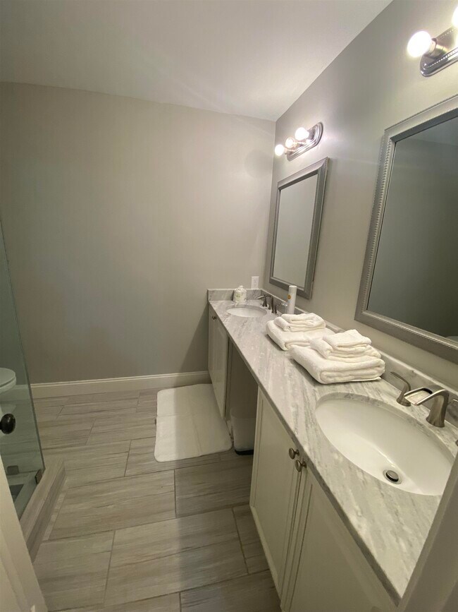 Foto del edificio - 8570 Sycamore Trail Dr