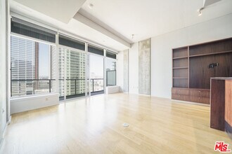 Building Photo - 1155 S Grand Ave