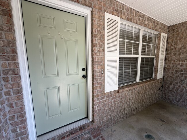 Building Photo - 6130 Ashton Woods Cir