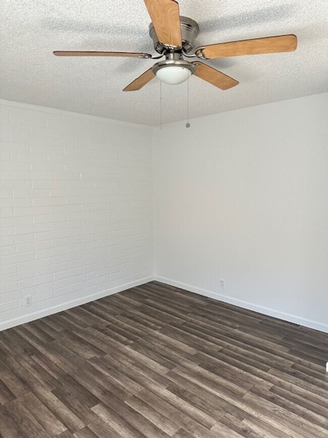 Foto del edificio - Great Ground Level Unit, Prime Area, Overlooking Pool!