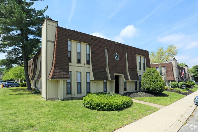 Foto del edificio - The Village at Laurel Creek