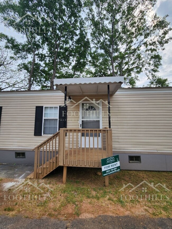 Building Photo - 3 Bedroom Mobile Home in Anderson – Freshl...