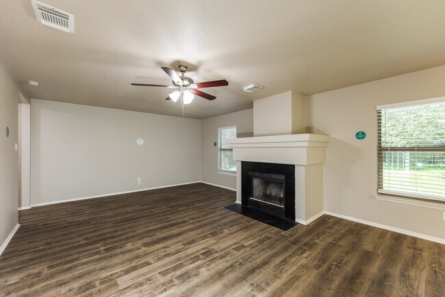 Foto del edificio - 8003 Coco Meadow Dr