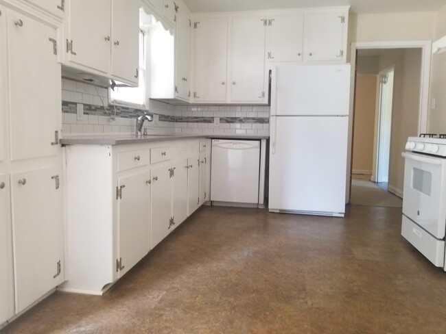 Tons of cabinets and counter space - 337 hurst dr