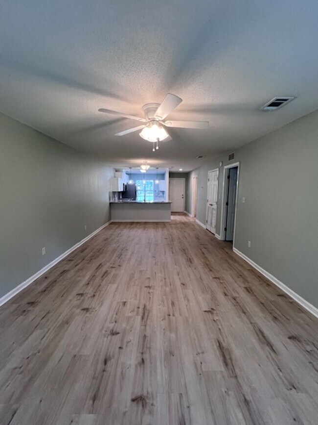Foto del edificio - 2 Bedroom 2 Bath Duplex