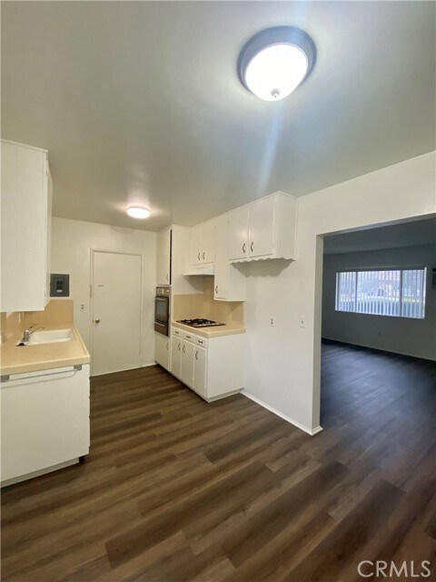 Foto del edificio - 12716 4th St