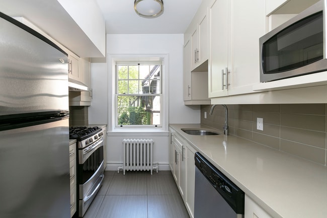 Photo du bâtiment - ATWATER APARTMENTS