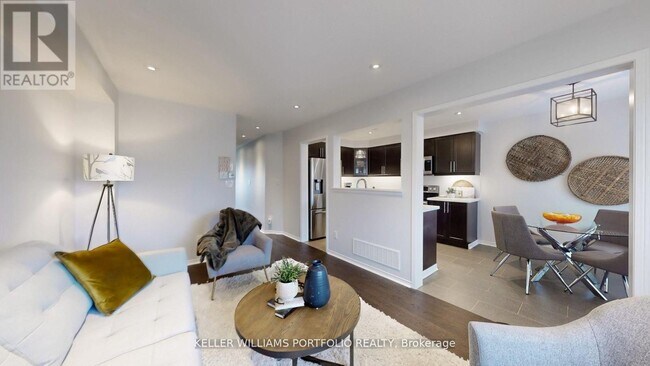 Photo du bâtiment - 773 Miller Park Ave