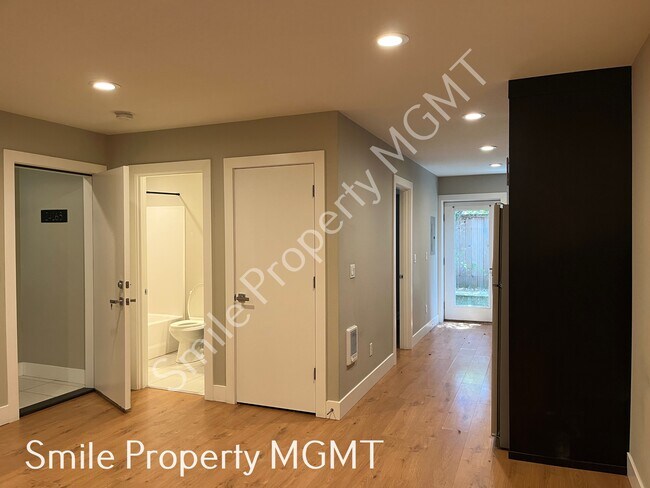 Foto del edificio - 2416 SE Morrison St
