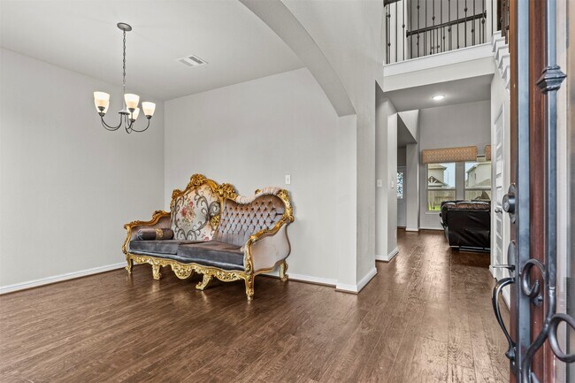 Foto del edificio - 18514 Providence Lndg Ln