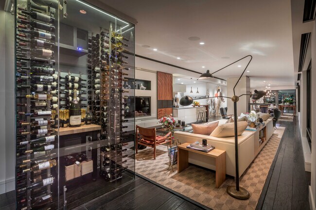 Foto del edificio - 1 S Park St